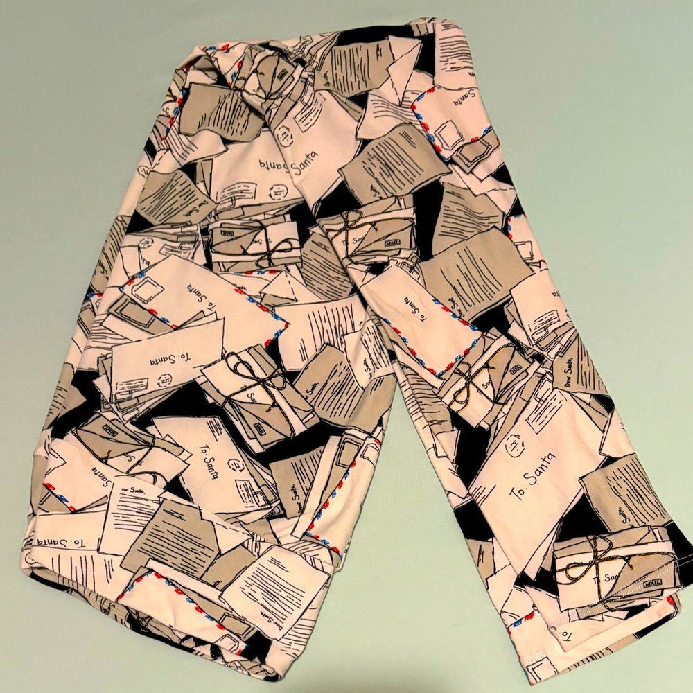 LuLaRoe Christmas Letters to Santa Leggings - Tall & Curvy